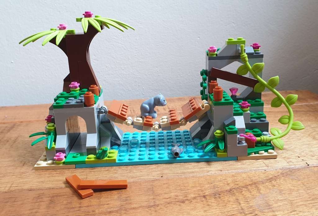 LEGO Friends Jungle Bridge Rescue